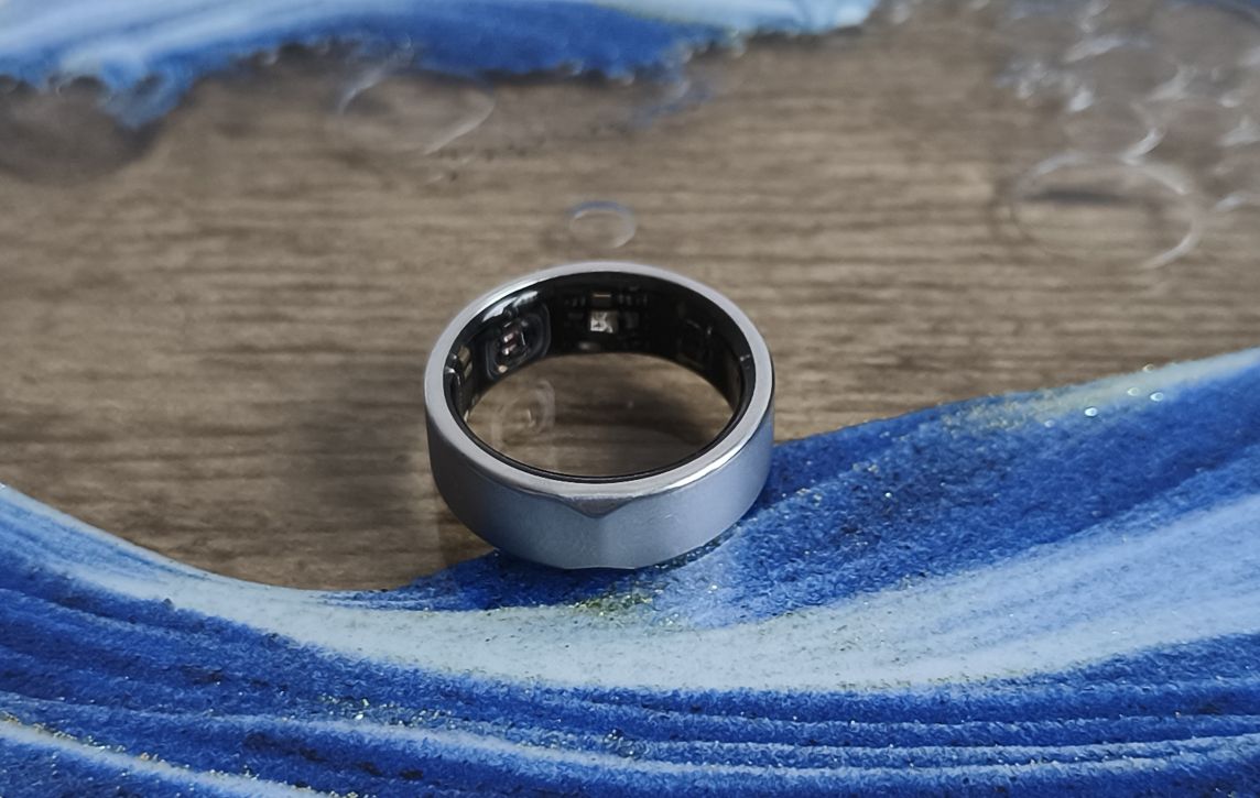 Xmart Silver – смарт пръстен с елегантен дизайн и разширен здравен мониторинг (ревю)